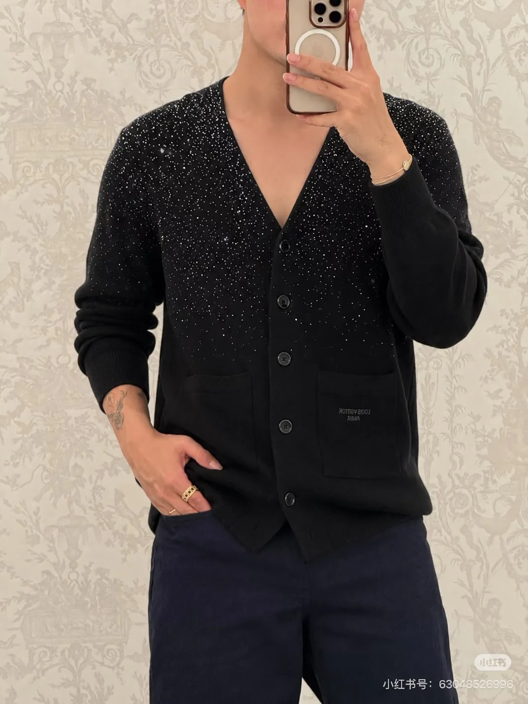 Louis Vuitton/Louis Vuitton starry V-neck sequined knitted cardigan